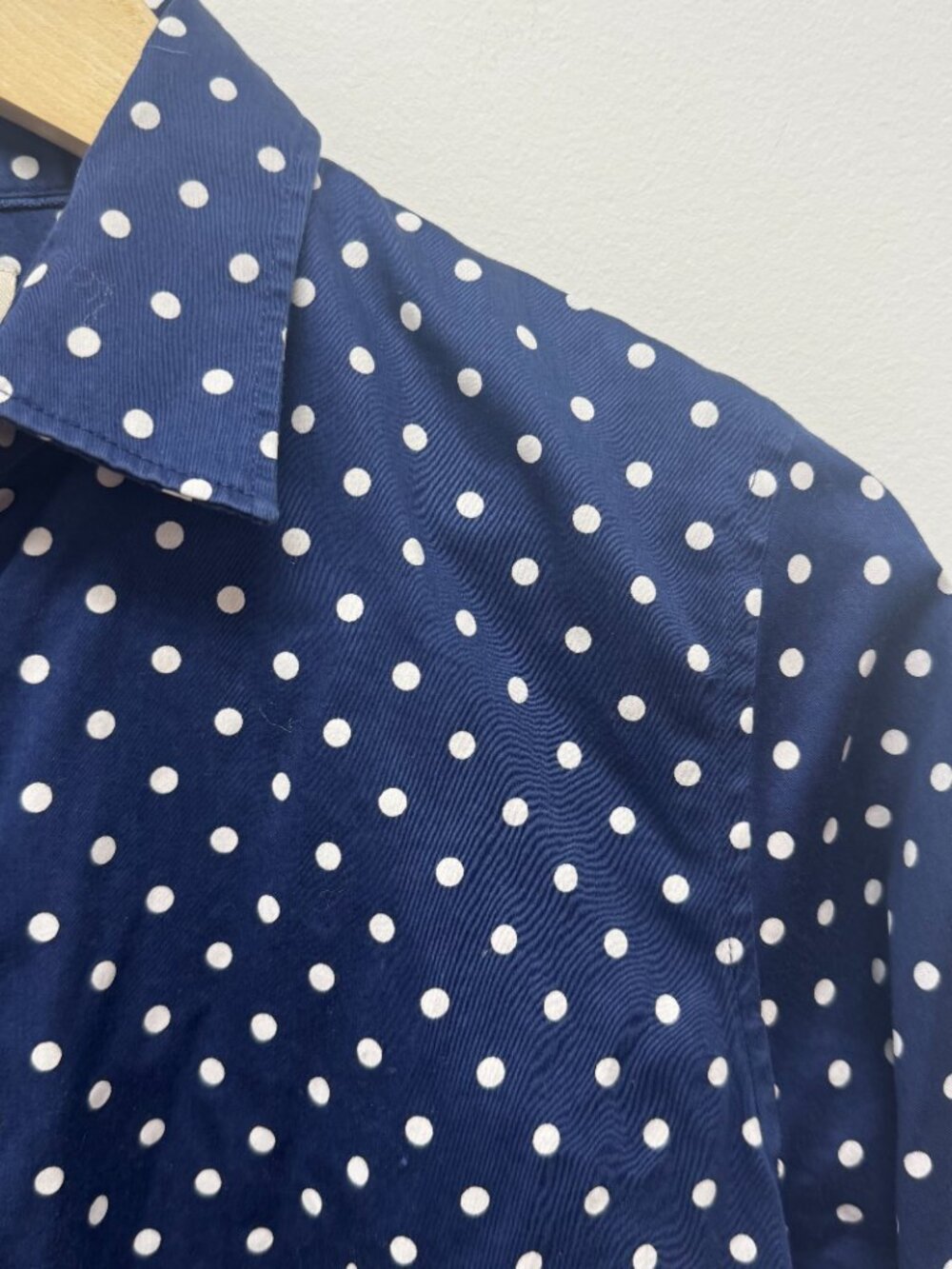 Banana Republic Women's Long Sleeve Button-Down Blue Polka Dot Fitted - Size 10 - Picture 3 of 8
